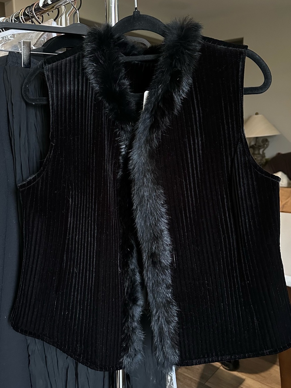 VINTAGE! Y2K Black Rabbit Fur-Trim Velvet Vest - Women's Jacket & Coat M/L